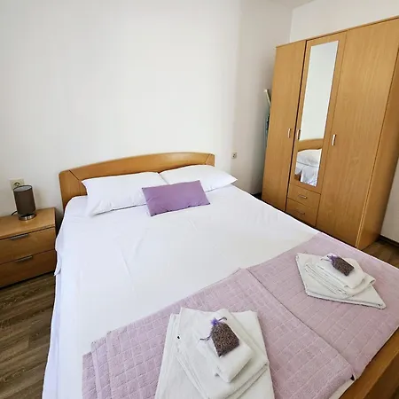 Apartment Lili Biograd Na Moru Buitenkant foto
